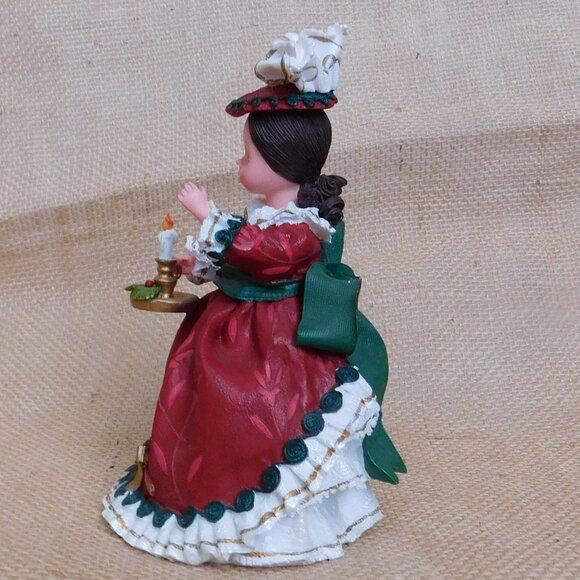 Madame Alexander Victorian Christmas Figurine signed dated 200 & numbered - Picture 2 of 7